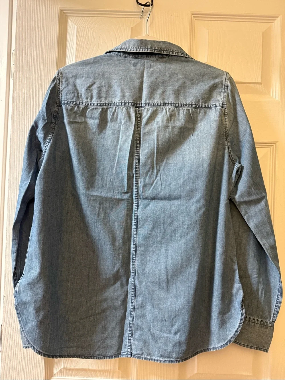 J. Crew Light Blue Denim Button-Up cotton Shirt - Casual Shirt sz 12
